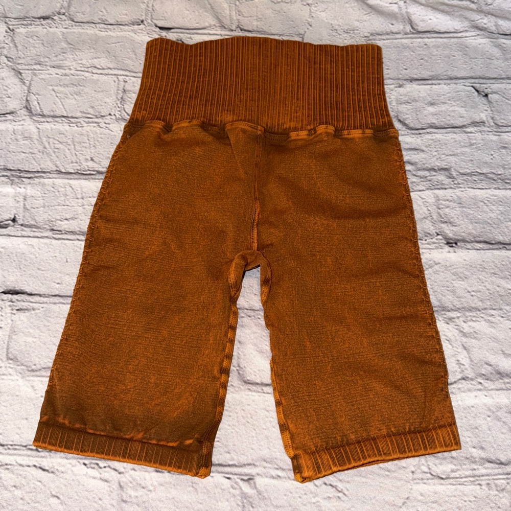 NWOT FP Movement Good Karma Bike Short - Toasted Coconut / Brown - Size XS/S - Picture 10 of 17